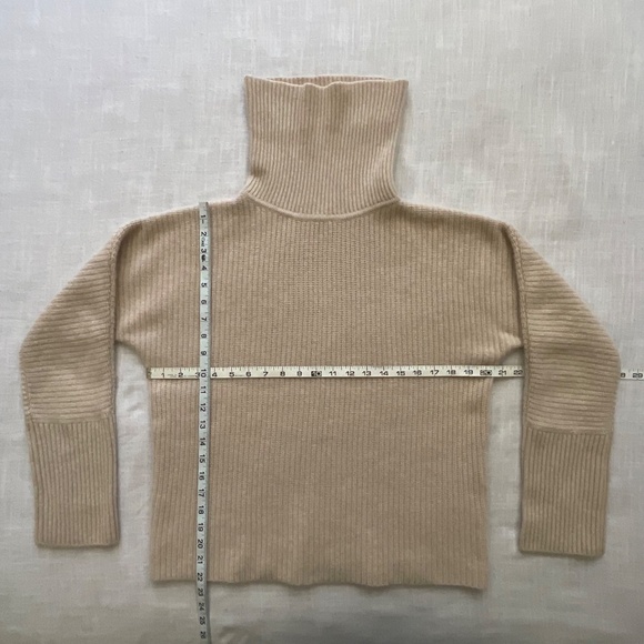Pura Cashmere Fisherman Rib Knit Turtleneck Beige Sweater Size S NWOT - Picture 7 of 16